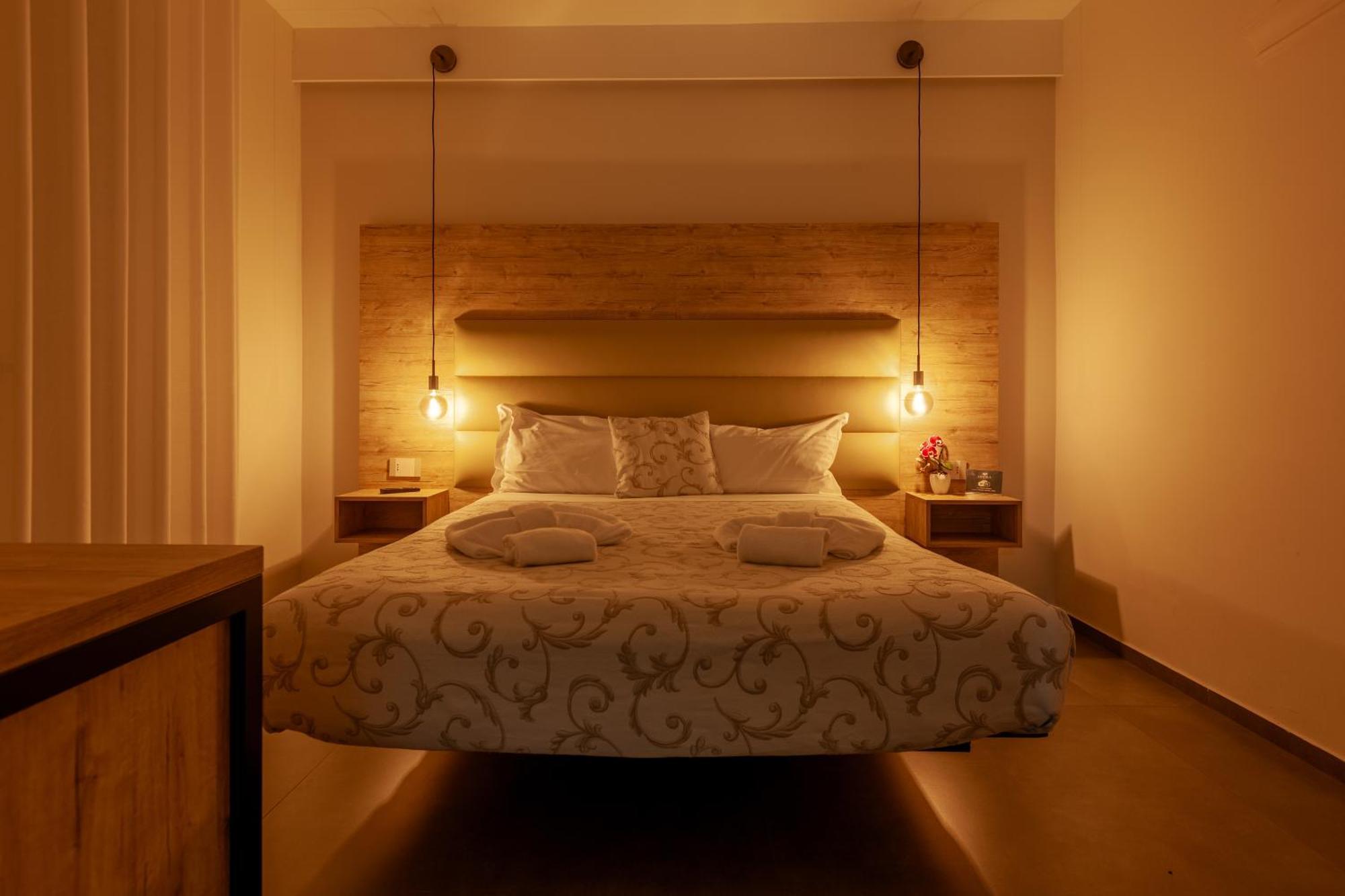 Oneira Rooms Agrigento Bagian luar foto