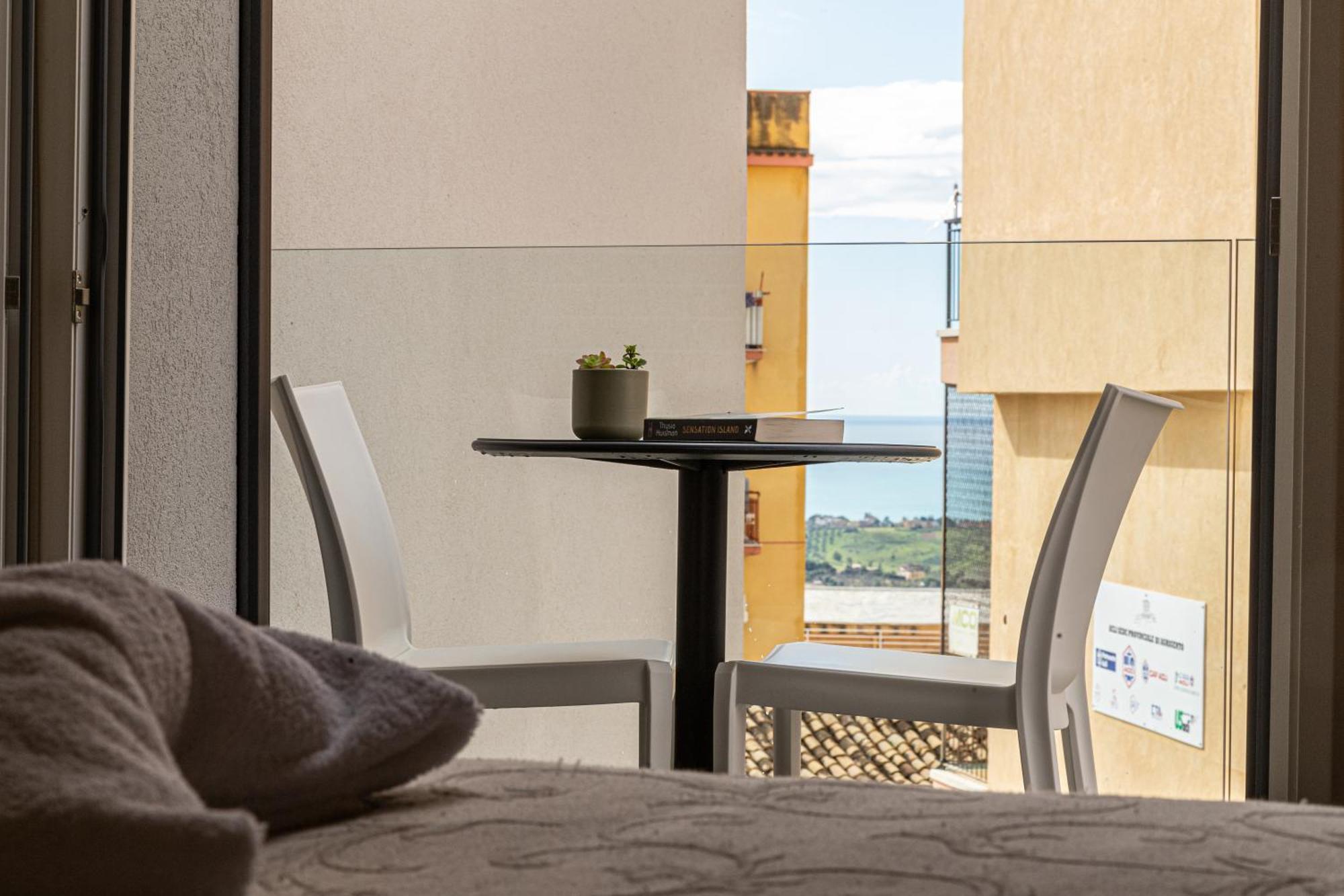 Oneira Rooms Agrigento Bagian luar foto